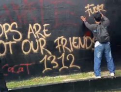Vandalisme Warnai Aksi Tolak RKUHAP, Aktivis Sebut Demokrasi Tercoreng