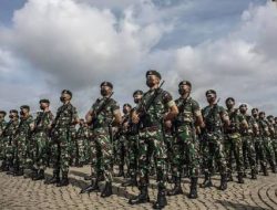 Militerisasi di HUT ke 80 TNI : Seruan #KembalikeBarak Menggema